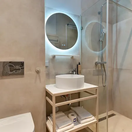 Hotell Kobalt - *